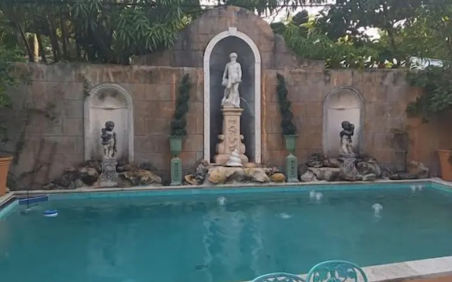 Benzel Mansion