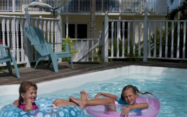 Tarpon Flats Inn and Marina