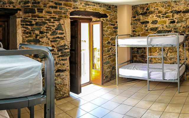 Pensión San Antón - Hostel