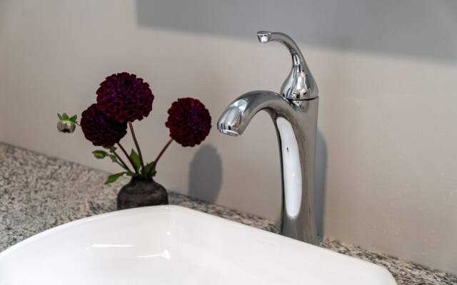 Park Avenue Condos by Barsala