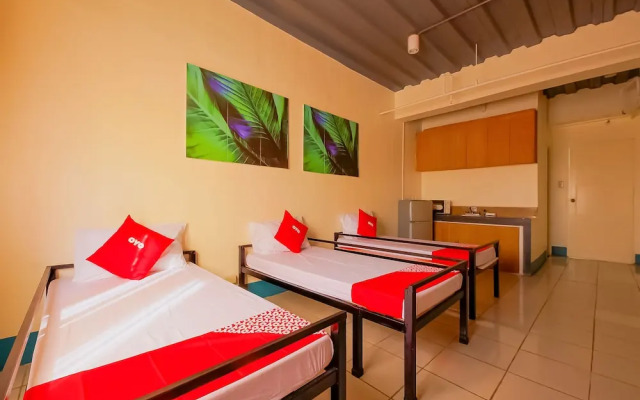 Crowne One Condo by Oyo Rooms