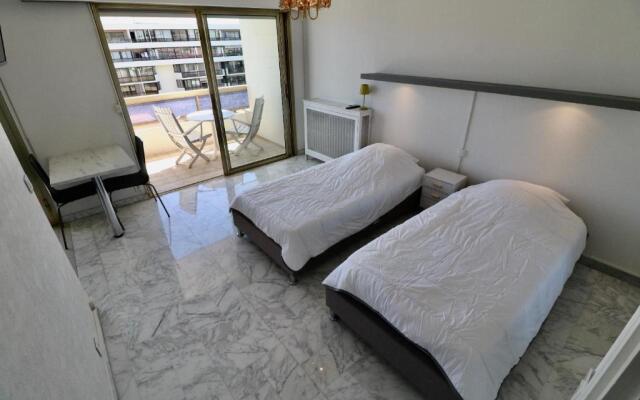 2 bedroom & studio Palais Royal 2 mins from Croisette and Carlton