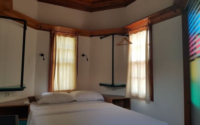 Room Kite Mansion