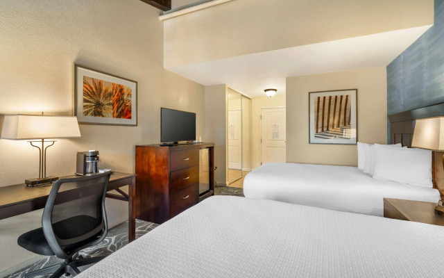 Best Western Plus Carpinteria Inn