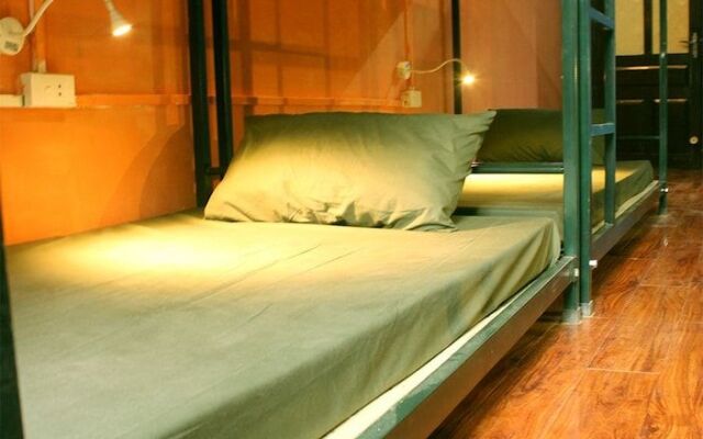 Zostay Halong Hostel Backpackers