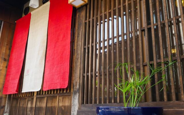 Toho-Bijin House