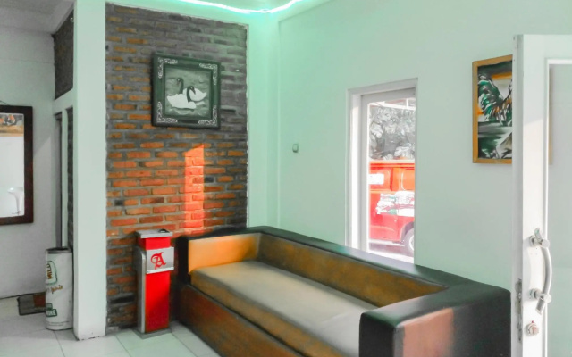 Urbanview Hotel Rio Life House Cianjur – Hotel Rooms – Cianjur