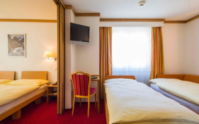 Hotel Excelsior - Image 4
