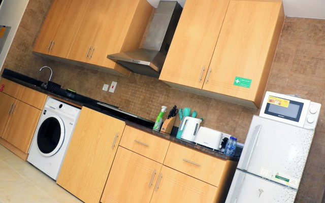 Cosmos Living - Goldcrest Views1