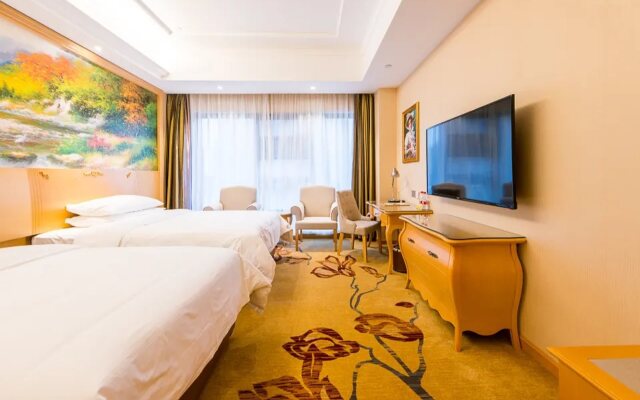 Vienna Hotel (Nanjing Qidi Street)