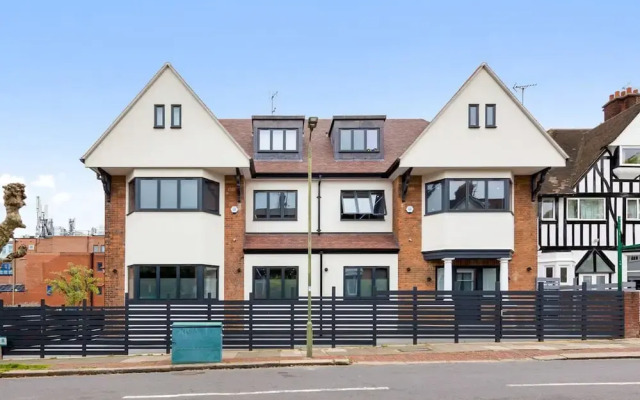 Serviced Luxury Studio Flat Golders Green Finchley