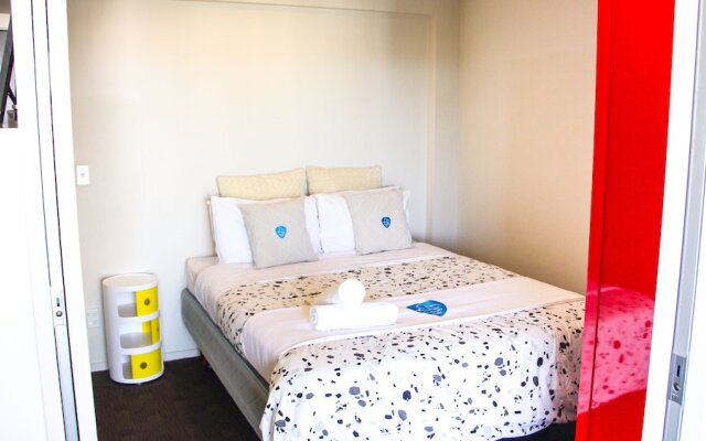 Quadrant 2 Bdr with Seaview & Parking