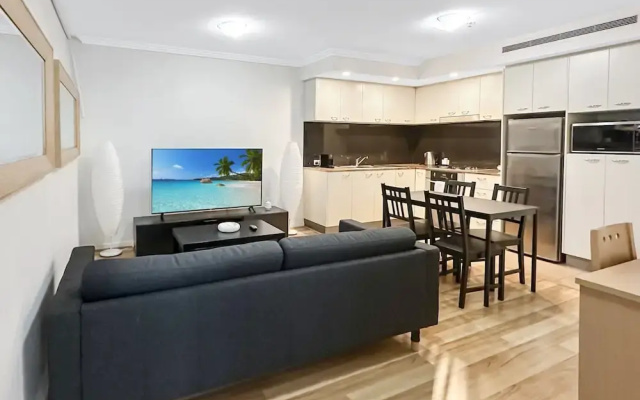 2-bed City Apartment With Gym