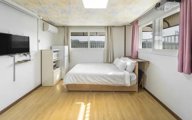 Yeongheungdo Ttobagi Pension