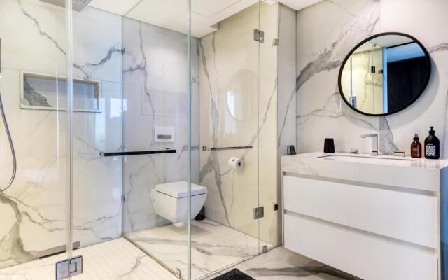 Aurum Allure - Bantry Bay