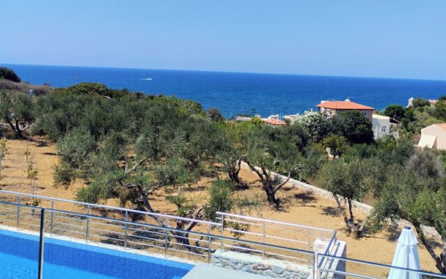 Oinolithos Luxury Villas