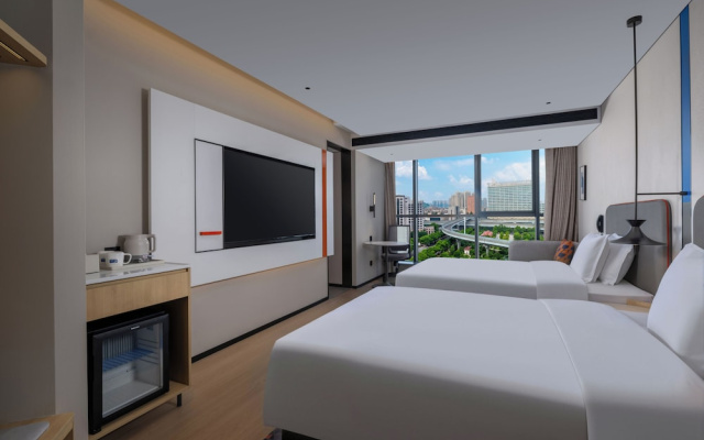 Holiday Inn Express Luoyang Nanchang Road by IHG