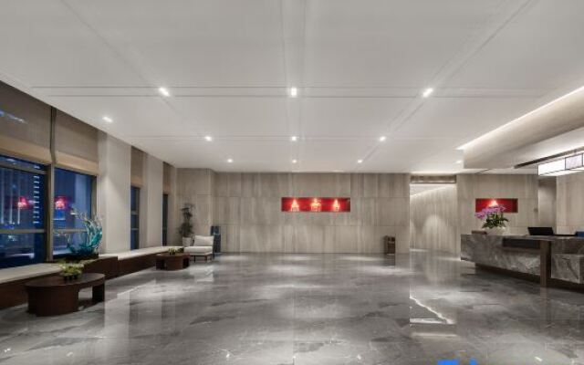 QIANNAHOTEL SPLENDOR（Zhengzhou East Railway Station Longzihu University District）