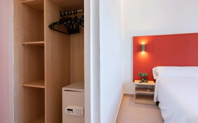 The Red Hotel by Ibiza Feeling - Adults only