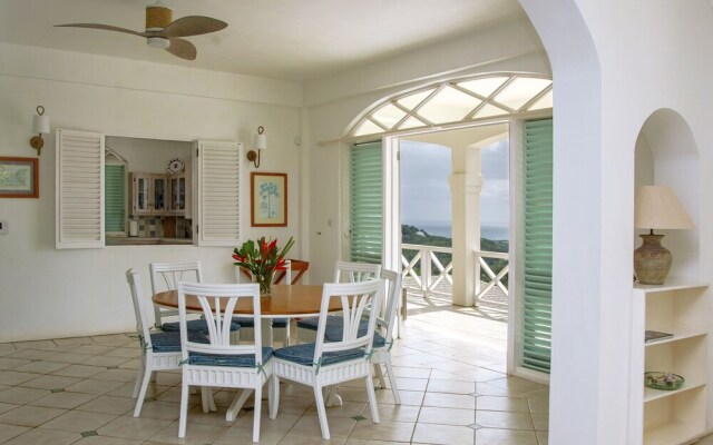 Zephyr Hill - 2 bedroom Villa with awe inspiring views 2 Villa by RedAwning