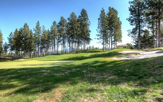 Pinnacle Pointe by KVR