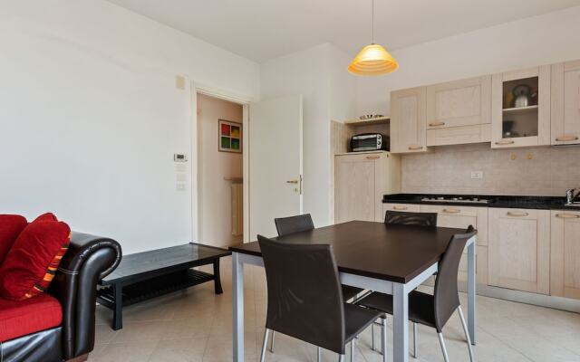 Bright Holiday Home in Lazise Italy With Swimming Pool