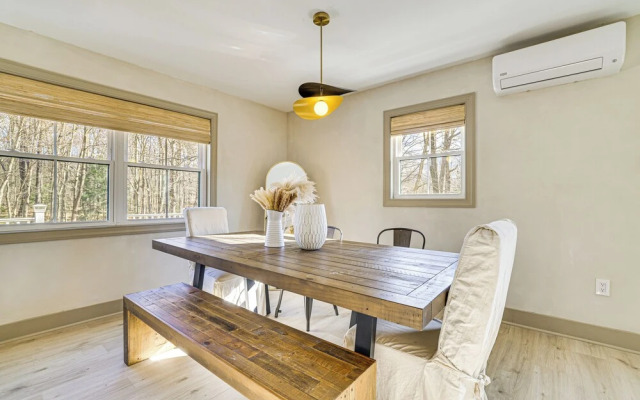 Spacious Tobyhanna Getaway: Echo Lake Access!