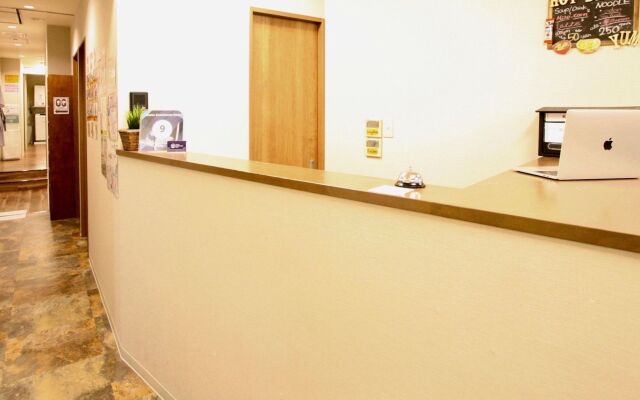 Osaka Guesthouse Nest - Hostel