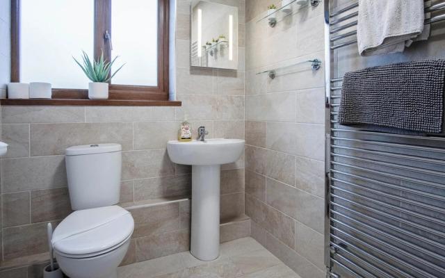 The Beacon - 3 Bed - Ludchurch