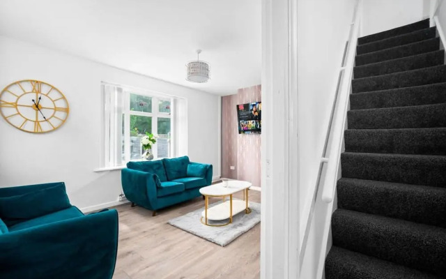 Birmingham Blissful Retreat - 3 Bed House