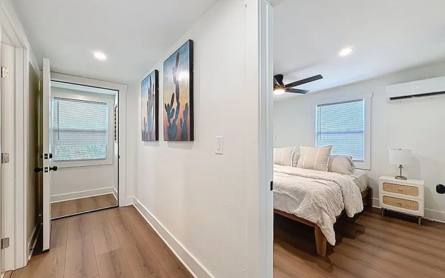 3716 7th Ave W