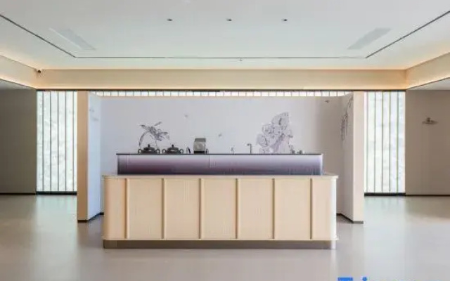 Ji Hotel (Wuhan Erqi Riverside High-Rise River View )