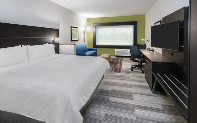 Holiday Inn Express & Suites Bryan