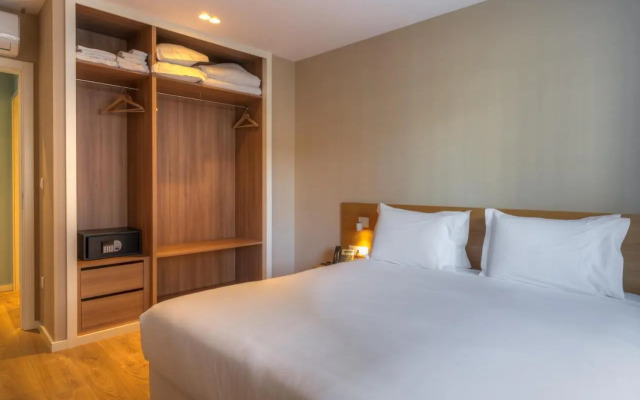 Spot Family Apartments