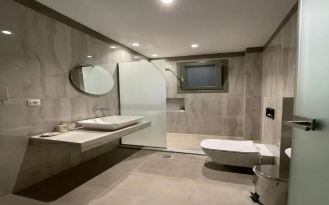 Anax Apartments