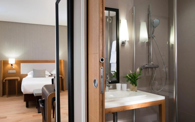 Phu-ke-ta The Hip Serviced Apartment and Hotel