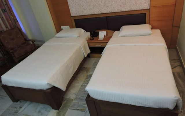 Hotel PLR Grand