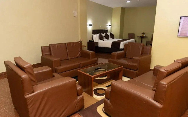 Maxland Hotel