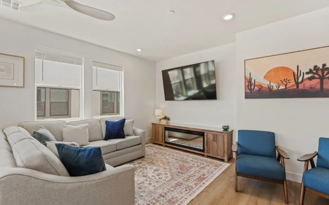 Periwinkle Sky 3 Bedroom Condo