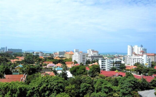 View Talay 2B studio apartment Pattaya 8th Floor sea view