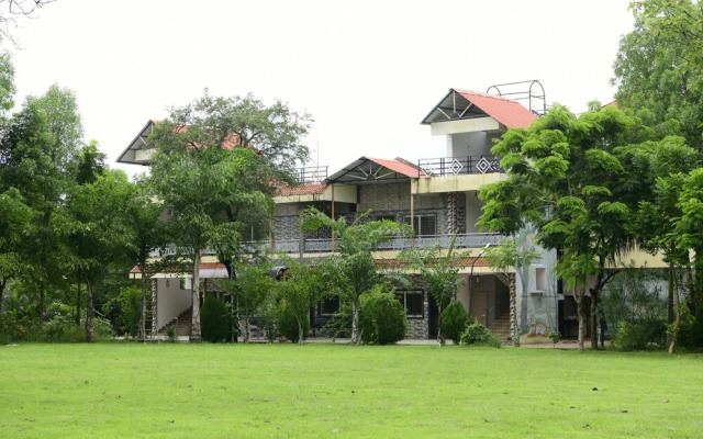 Tadoba Wildlife Resort