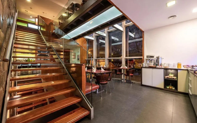 Hotel Ruby Blue