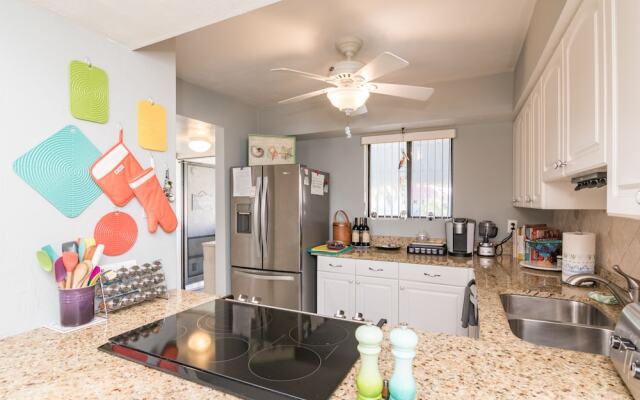 Runaway Bay Resort by BBG