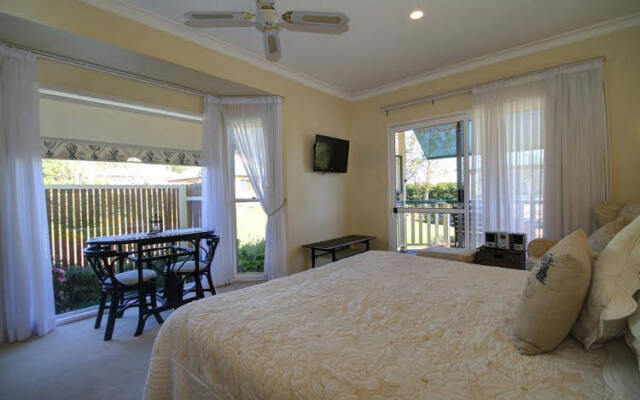 Rosevillehouse Bed & Breakfast