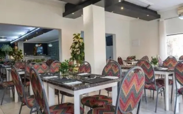 ANEW Hotel & Convention Centre OR Tambo