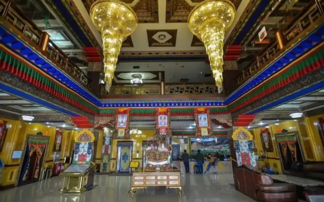Gangjian Hotel