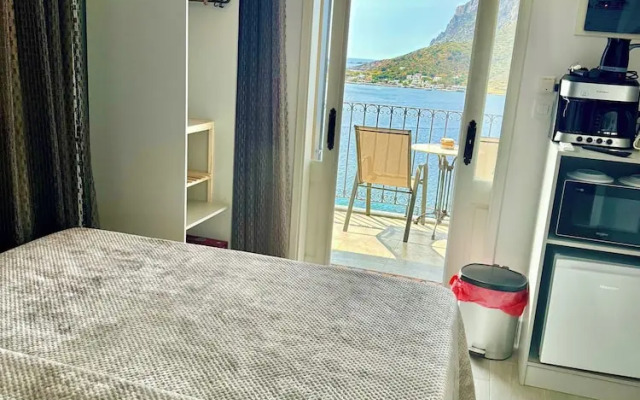 Kaloniki Rooms & Suites