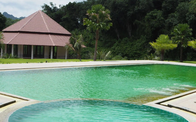 Takhun Mountain View Hotel