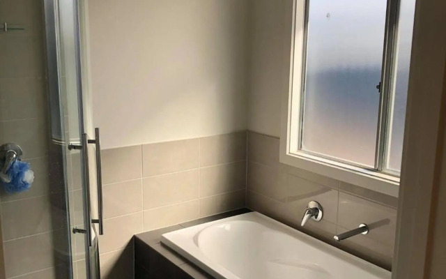 Holiday Escape Milang