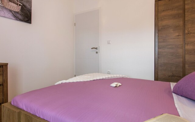 Stylish Villa in Milohnici With Private Terrace